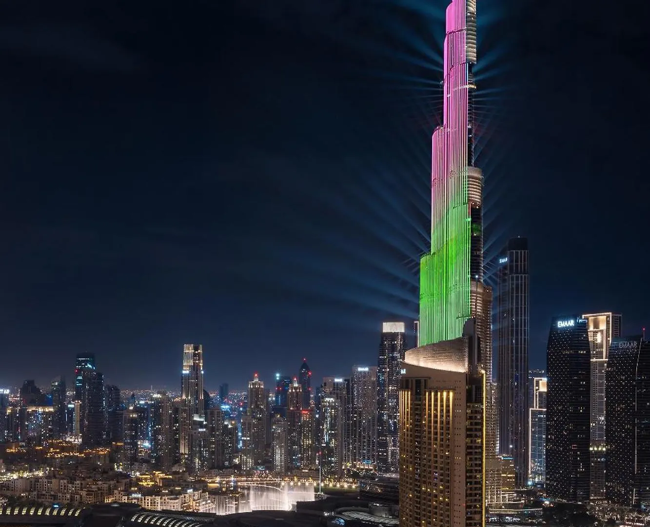Amazing Patio Experience - Best Burj Khalifa View Dubai Apartment